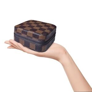 Vintage Jewelry Travel Case in Brown Check